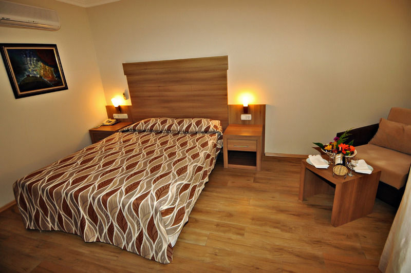 Club Side Coast Hotel Colakli Eksteriør billede